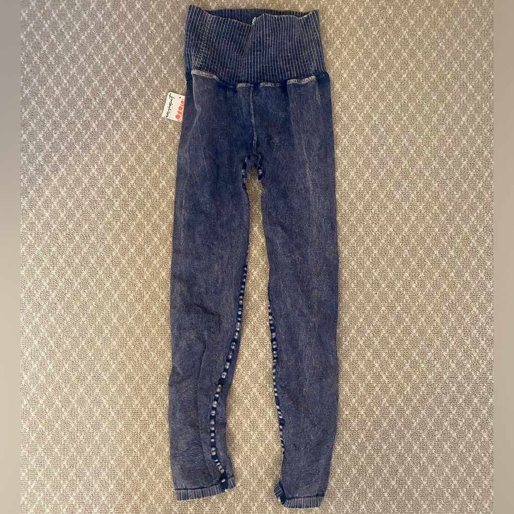 FP movement Free People High-Rise 7/8 Length Good Karma Leggings in deepest navy